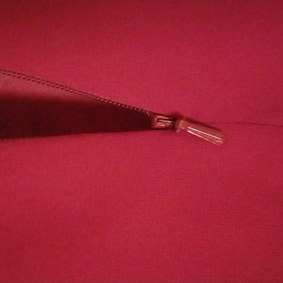 🔥Sizzling🔥 Red Full Length Dress With Matching Scarf - Picture 7 of 9